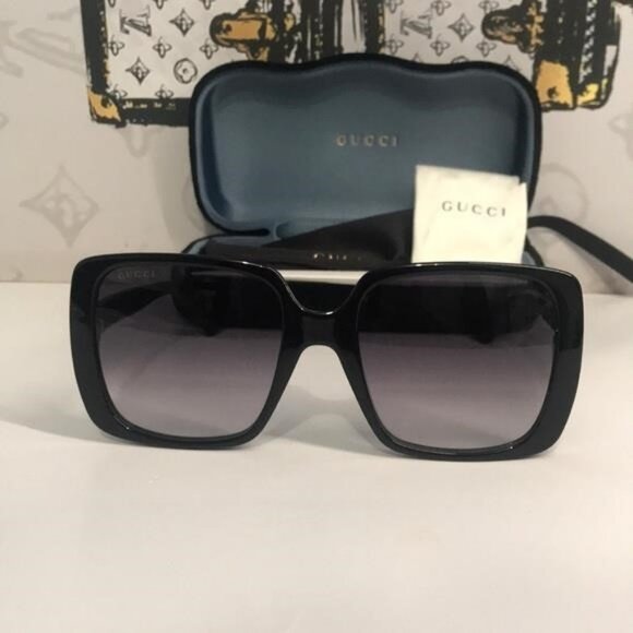 New Authentic Gucci GG0632S 001 Black Square Sunglasses Grey Gradient Lenses - Picture 7 of 12